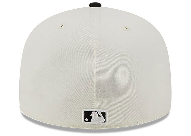 New Era Flat Brim 59FIFTY Championships New York Yankees MLB White and Black Fitted Cap 7 1/8