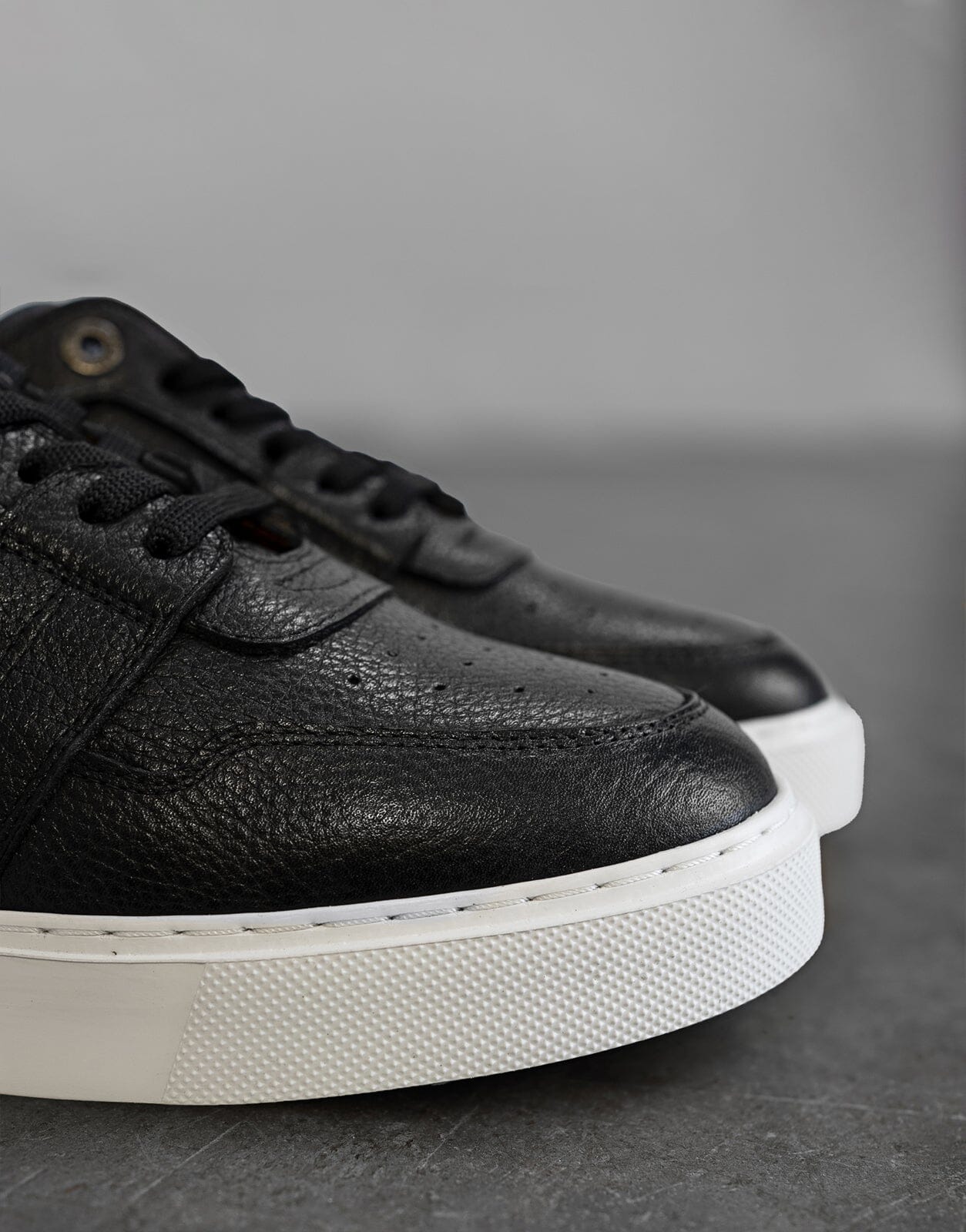 Fade Court Black Sneakers