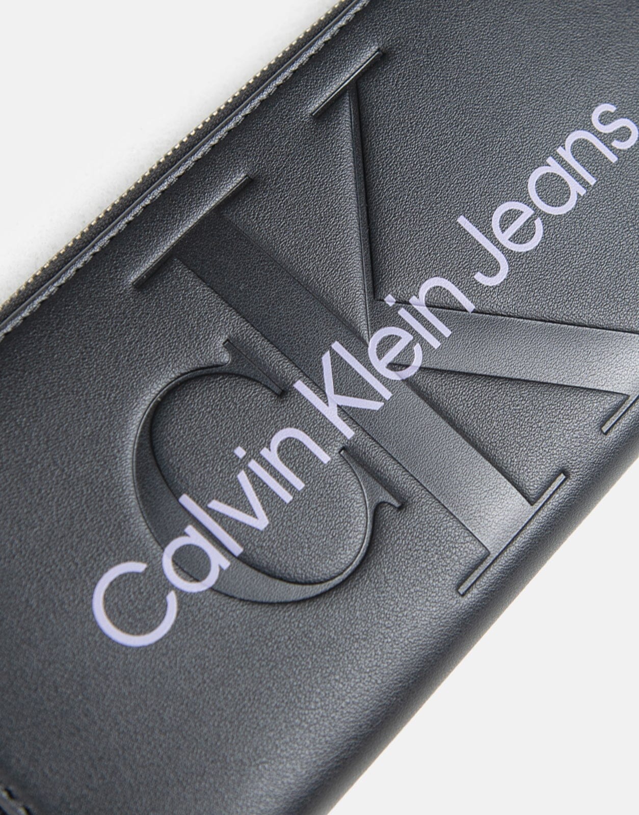 Calvin Klein Sculpted Mono Zip Black Wallet