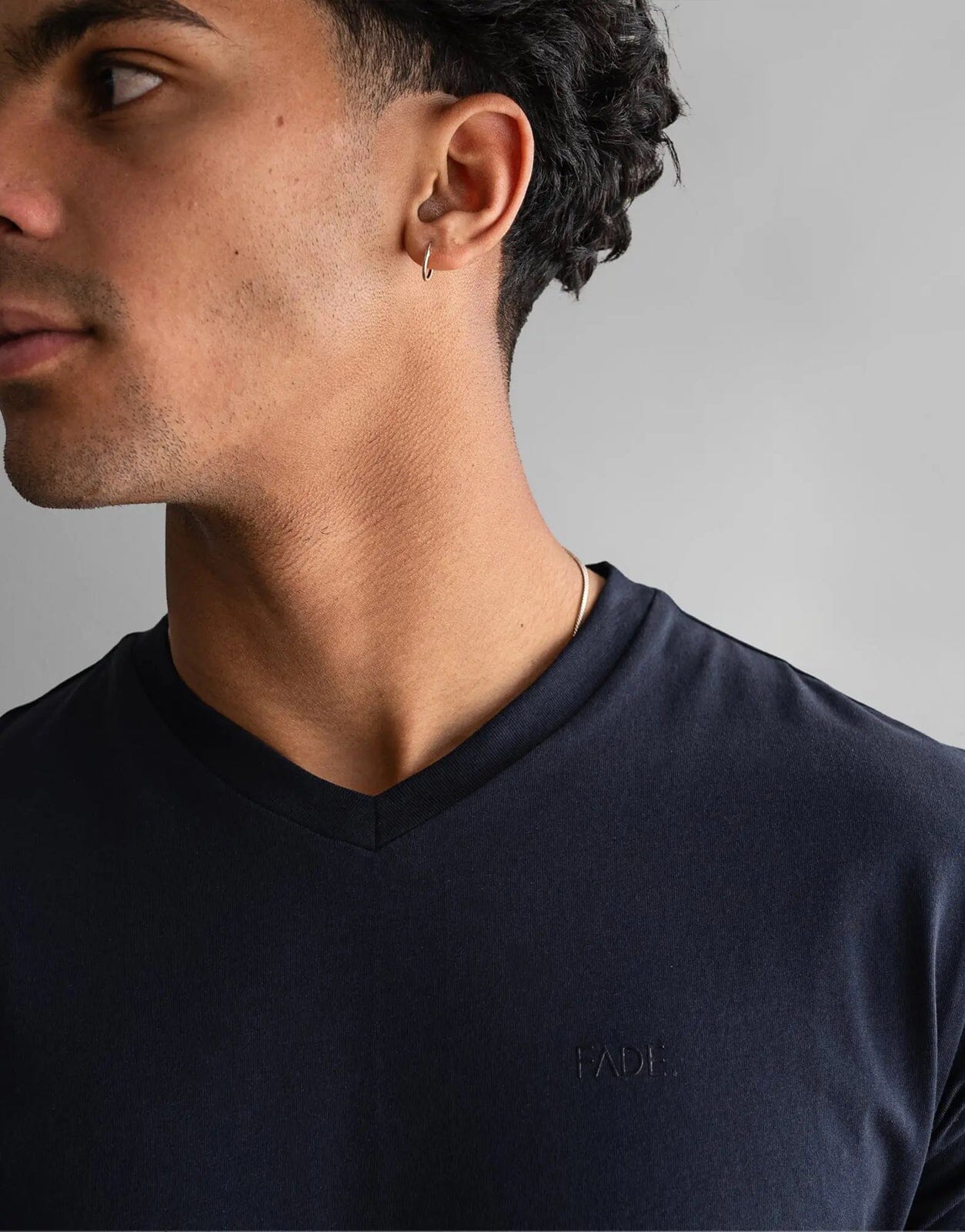 Fade Essential V-Neck Navy T-Shirt